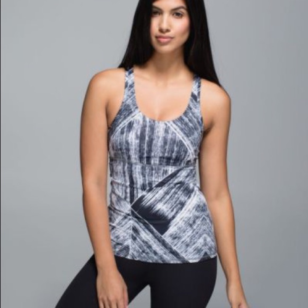 Lululemon Heatwave Tank size 6.